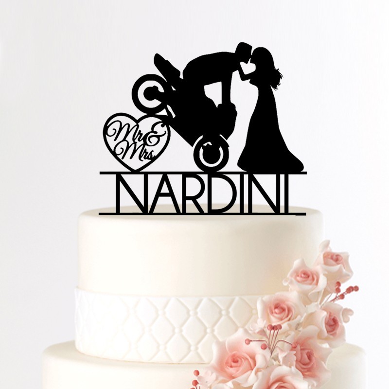 Cake Topper de mariage personnalisé avec monogrammes et silhouette du  couple et de leurs petits animaux